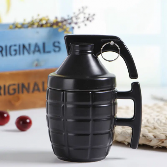 Keramikinis puodelis "Grenade" 1